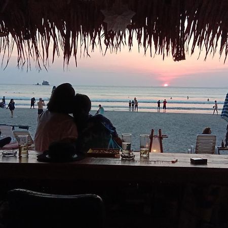 Lazy Hut Hotel Koh Phayam Exterior photo