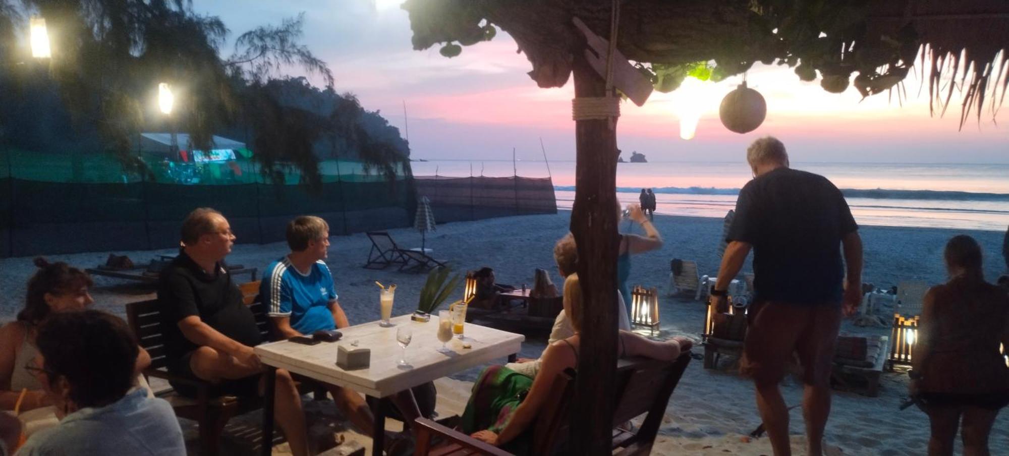 Lazy Hut Hotel Koh Phayam Exterior photo