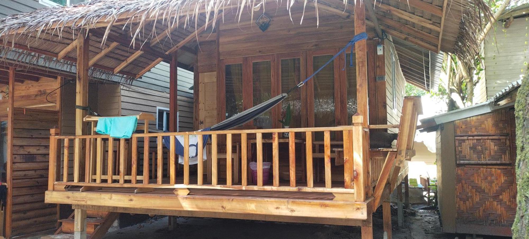 Lazy Hut Hotel Koh Phayam Exterior photo