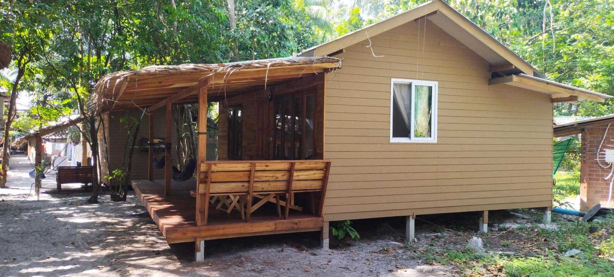Lazy Hut Hotel Koh Phayam Exterior photo